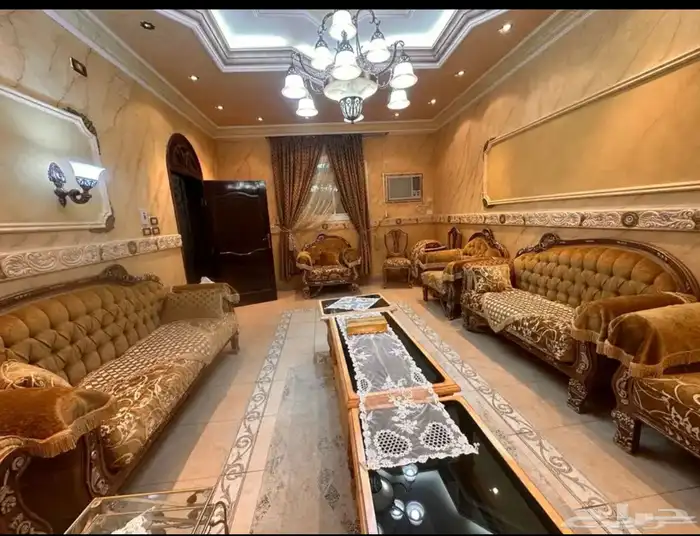 طقمين كنب للبيع 1