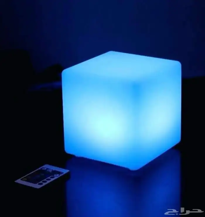 مقعد مكعب مضيء باضاءة LED ملونة للاماكن الداخلية مقاس كبير 3