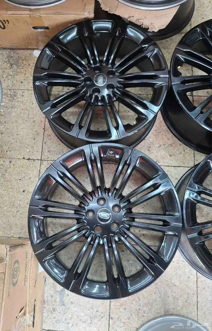 جنوط رنج روفر اوتوبيوجرافي بلاك ادشن مقاس 23 موديل 2025 اصلي 3