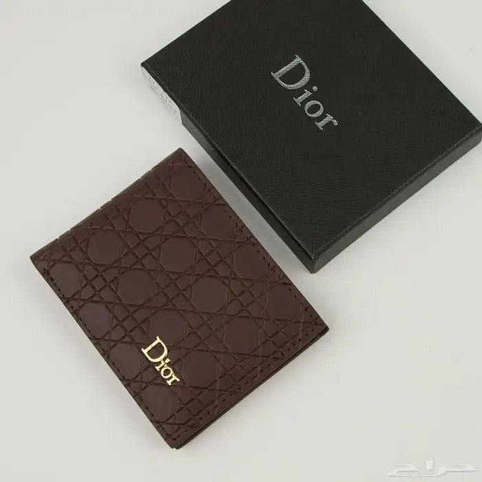 خذ لك او هديه لمن تحب نظاره كارتير ومحفظه ديور 200 ريال فقط 5