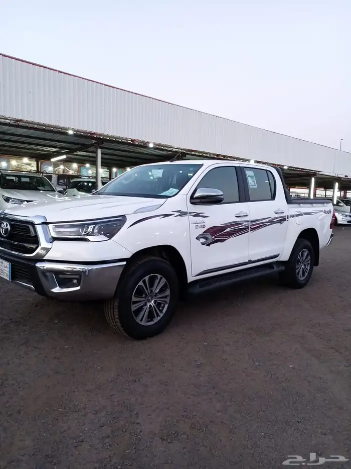 للبيع هلكس 2023 ديزل فل كامل سعودي بحالة الوكالة 1