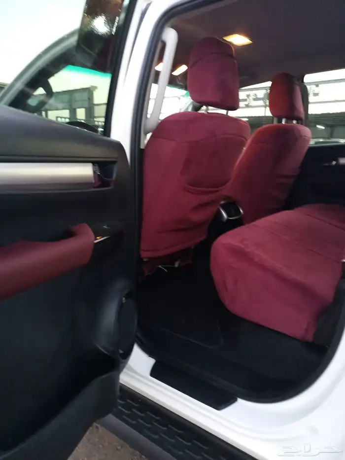 للبيع هلكس 2023 ديزل فل كامل سعودي بحالة الوكالة 8