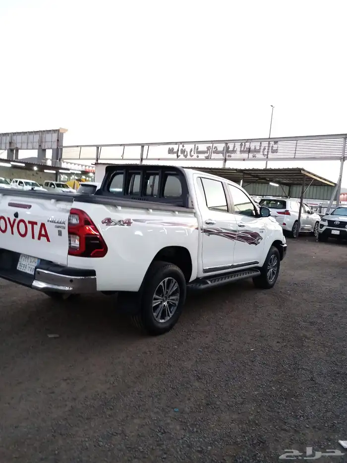 للبيع هلكس 2023 ديزل فل كامل سعودي بحالة الوكالة 5