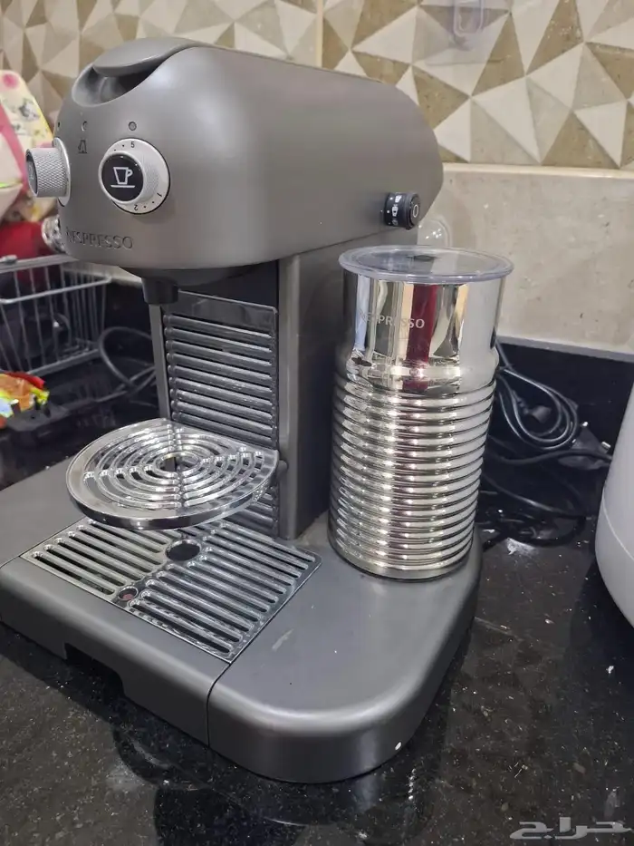 مكينه كوفي Nespresso Gran Maestria Platinum coffee maker mac 1