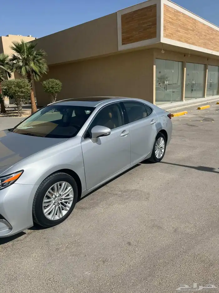 لكزس اي اس 350 موديل 2018 3