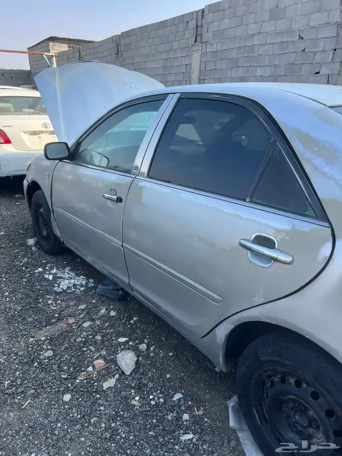 لبيع قطع غيار كامري 2003 4