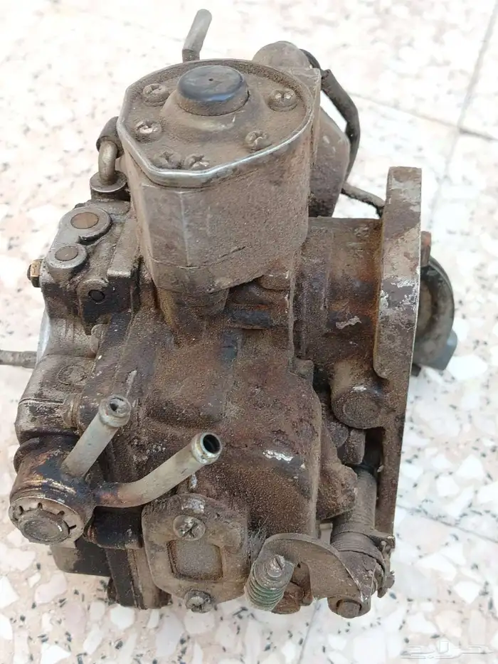 كربريتر سيدريك نيسان وكمبروسر وطبلون وقطع اخري 2