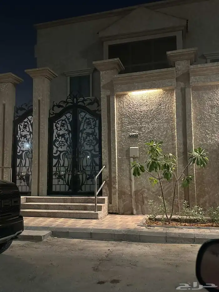 تأجير طاولات وكراسي 0