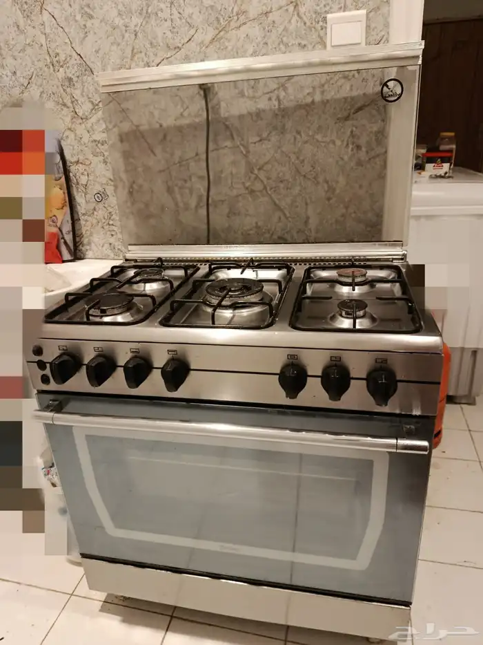 غرفة نوم ومجلس وبوتجاز خمس عيون بالفرن والانبوبة والمنظم 4