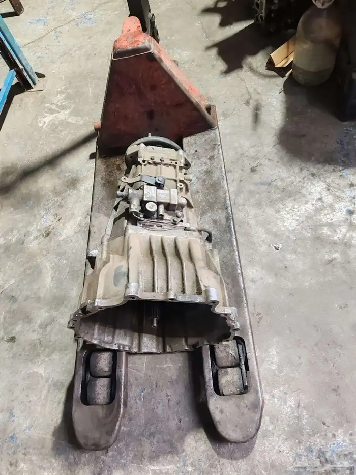 مكاين و قطع غيار ميتسوبيشي دينا وانيت 5