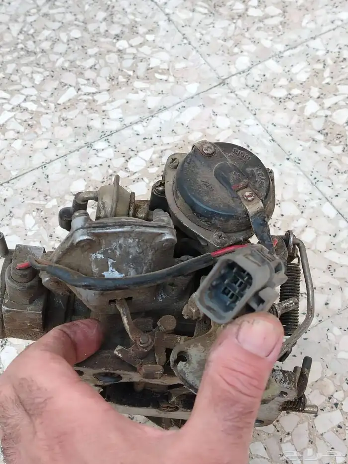 كربريتر سيدريك نيسان وكمبروسر وطبلون وقطع اخري 3