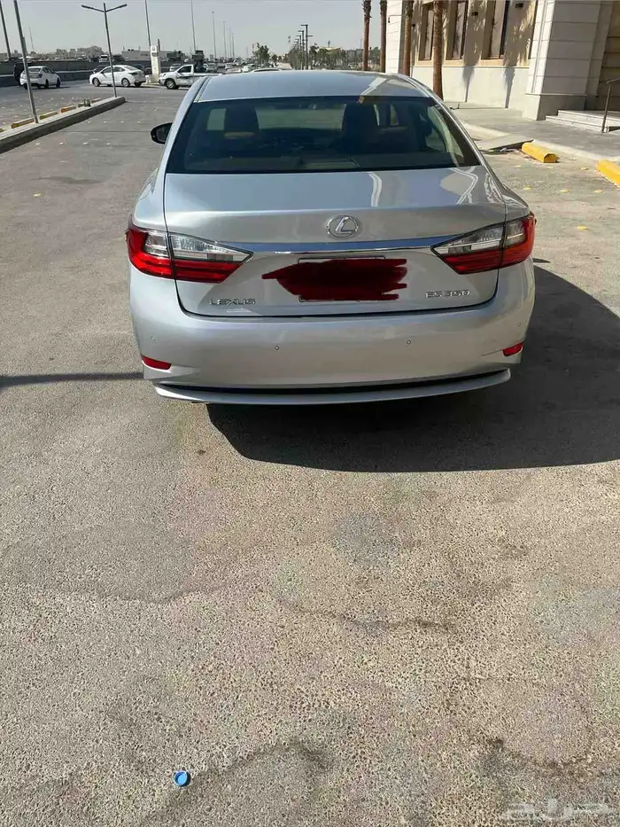 لكزس اي اس 350 موديل 2018 4