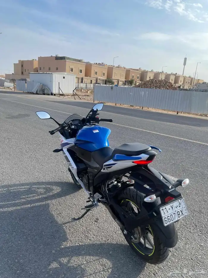 للبيع سوزوكي جكسر 250 موديل 2025 1