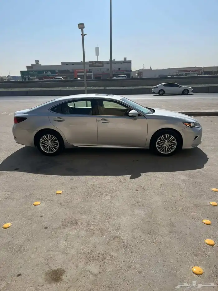 لكزس اي اس 350 موديل 2018 2