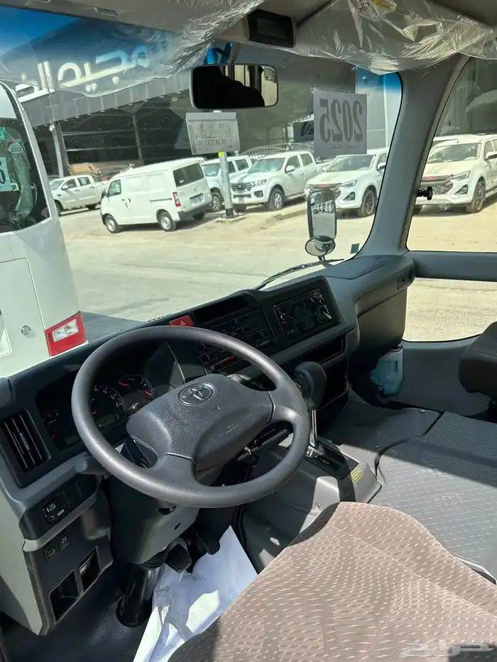 باص كوستر 21 راكب 2025 قير اتوماتيك ديزل. اقل سعر 8