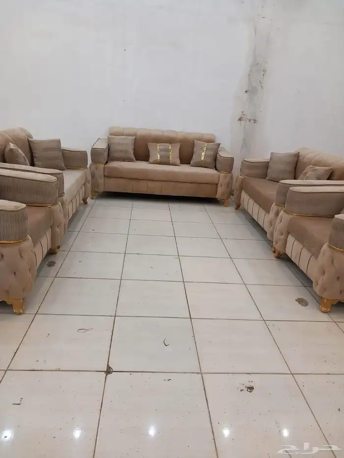 طقم 5قطع جاهز الي تسليم فوري 1800 5