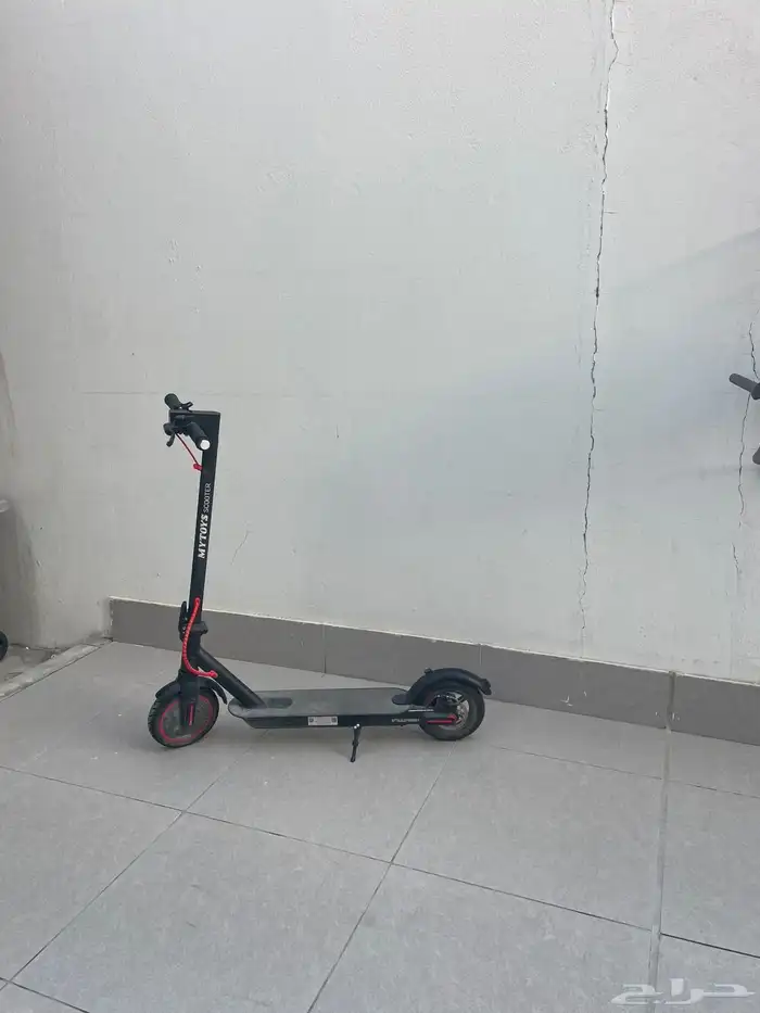 للبيع سكوتر كهربائي نظيف 9