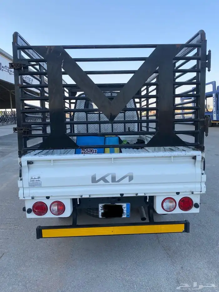 دينا كيا شبك 2023 K4000 للبيع 5