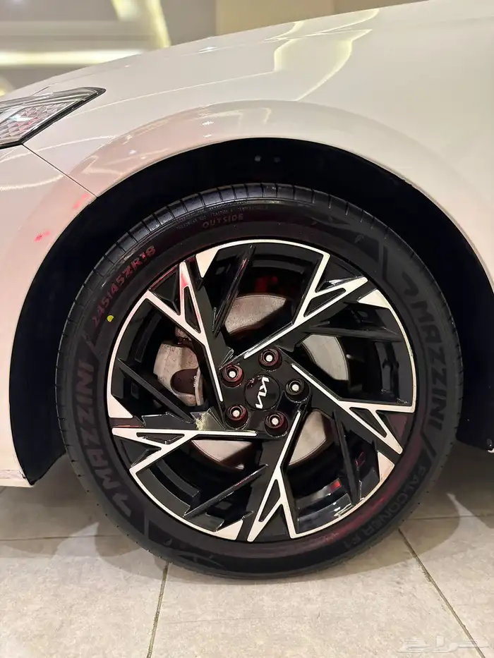 كيا K8 2022 ( بنزين ) فل كامل بحالة الوكالة 20