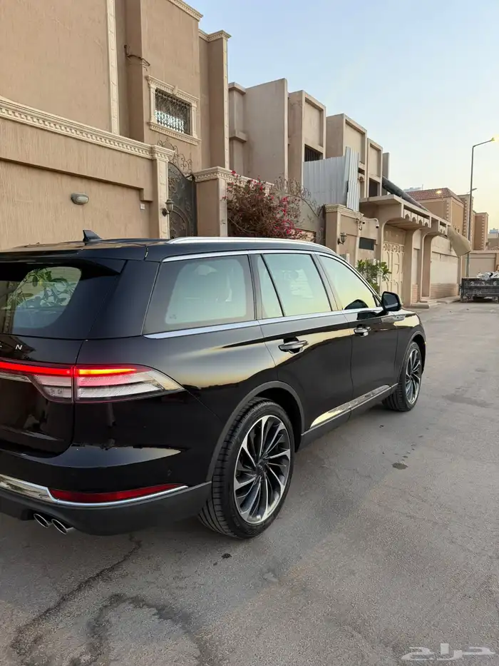 لنكولن 2022افياتور فل كامل اعلى موصفات 0