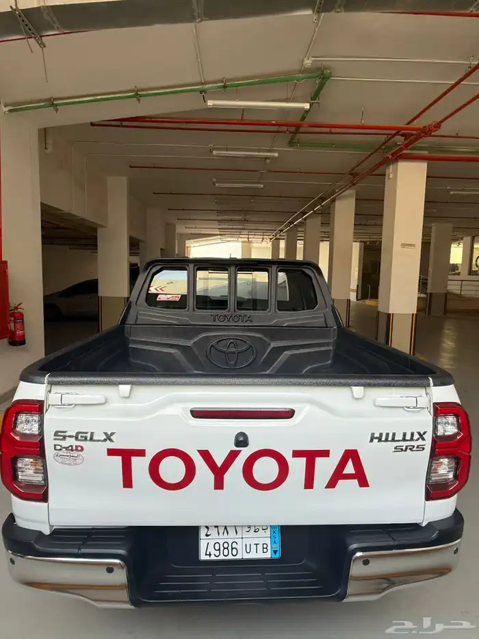 هايلوكس 4x4 ديزل مالك أول 5