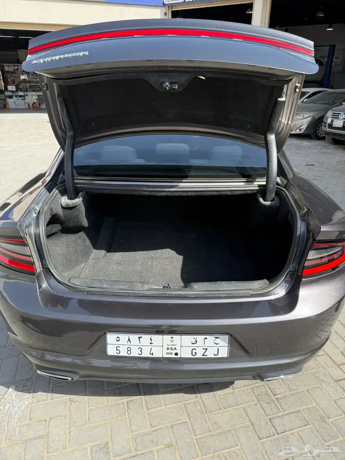 تشارجر ستاندر 6 سلندر. موديل 2015 6