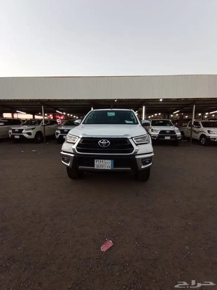 للبيع هلكس 2023 ديزل فل كامل سعودي بحالة الوكالة 0