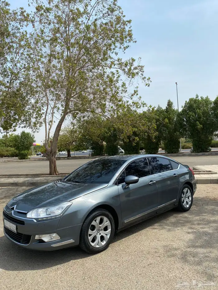 ستروين C5 ممشى 117 مالك أول بحالة الوكالة 2