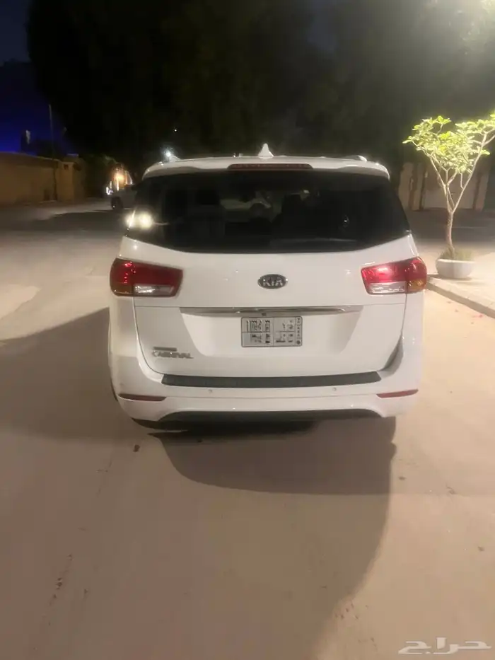 كيا كارنفال 3