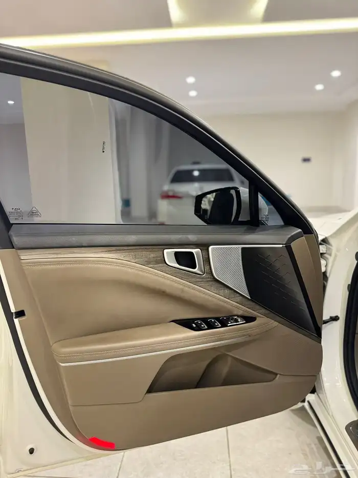 كيا K8 2022 ( بنزين ) فل كامل بحالة الوكالة 8