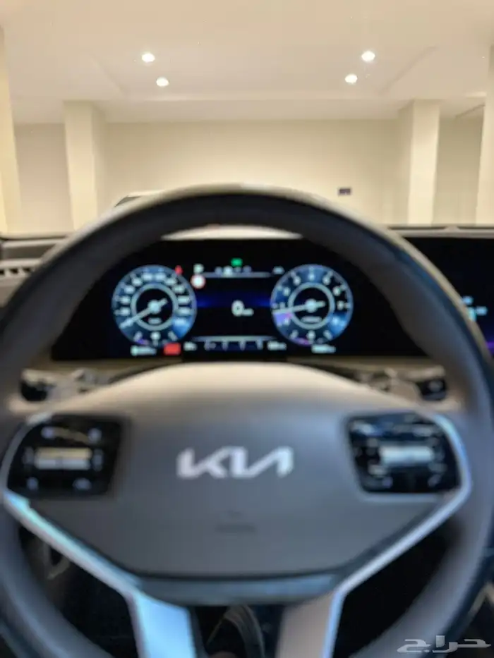 كيا K8 2022 ( بنزين ) فل كامل بحالة الوكالة 12