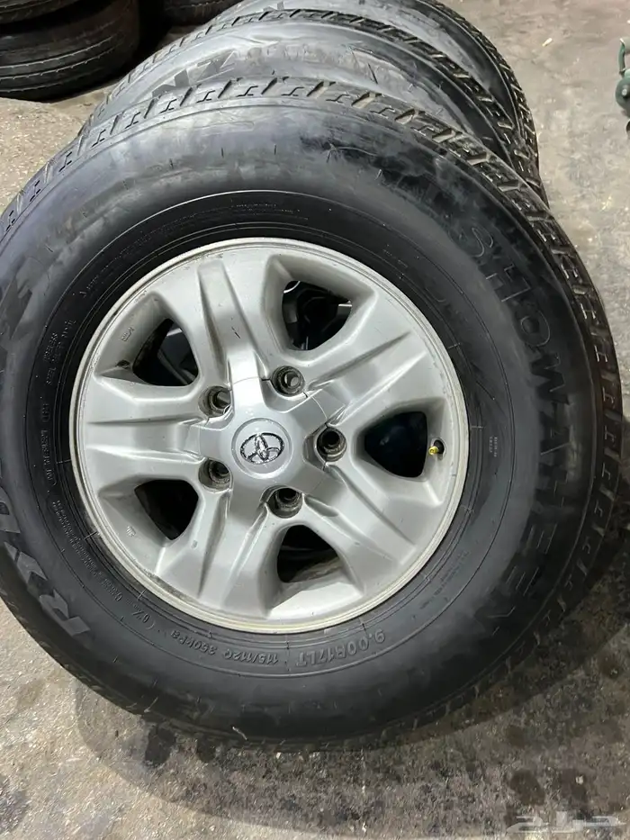 جنوط جيب لاند كروزر 2007 اصلي مع كفرات شاهين 900.17 ت23 18