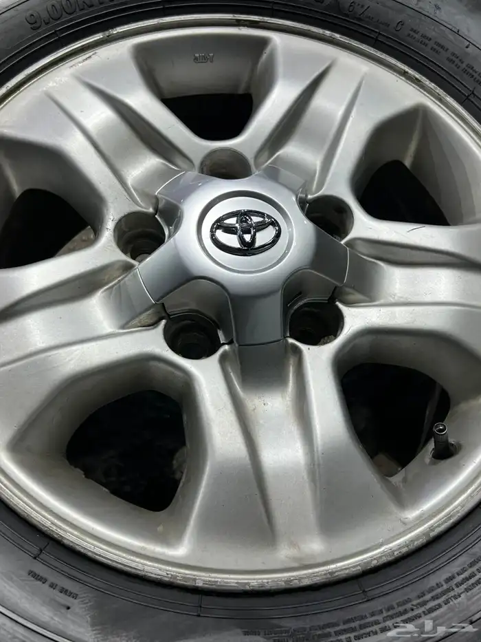 جنوط جيب لاند كروزر 2007 اصلي مع كفرات شاهين 900.17 ت23 2