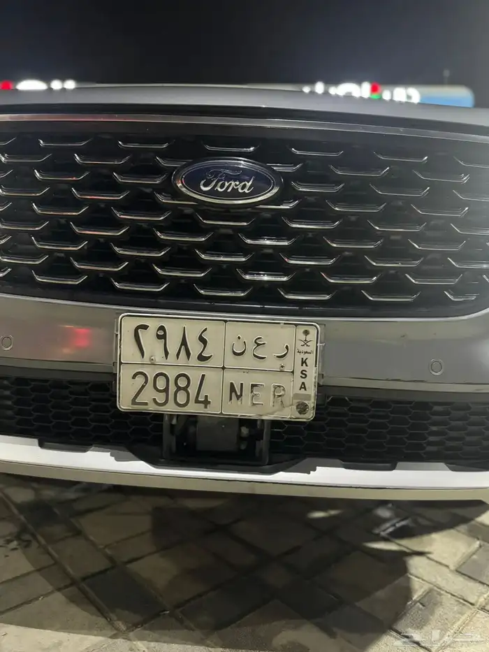 للتنازل بدون مقابل - فورد تيريتيوري موديل 2024 (رمادي) 2