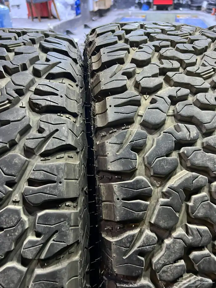 جنوط برايد لند كروزر 5 مسمار مع كفرات نص حجري مقاس275 70 17 8