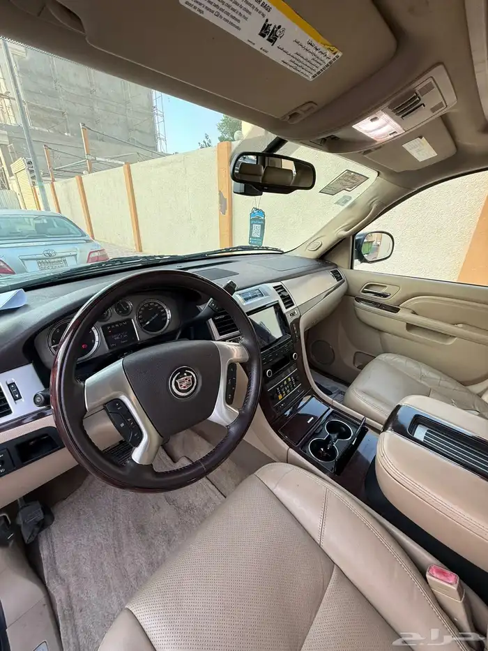 كاديلاك إسكاليد 1