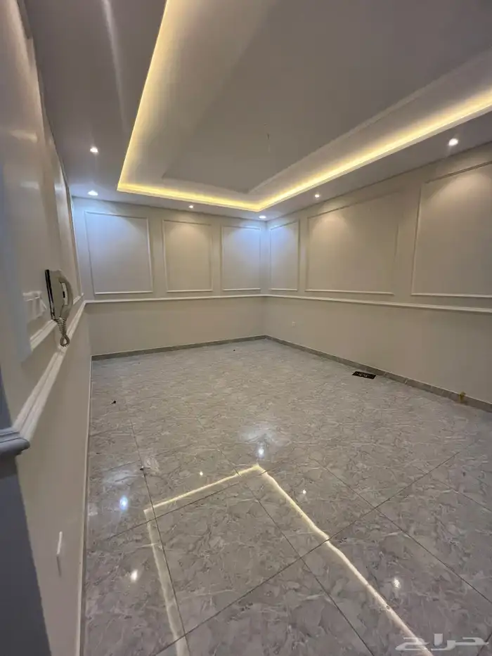 شقة للبيع في حي مريخ بجده 0