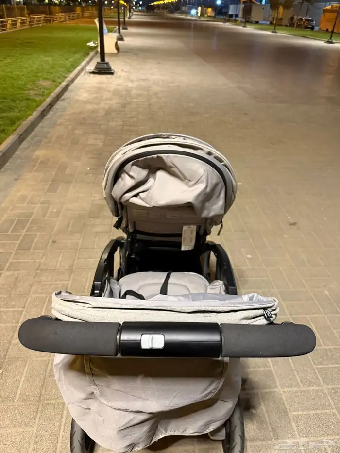 عربية اطفال ل طفلين او توام من شركة جوي 3