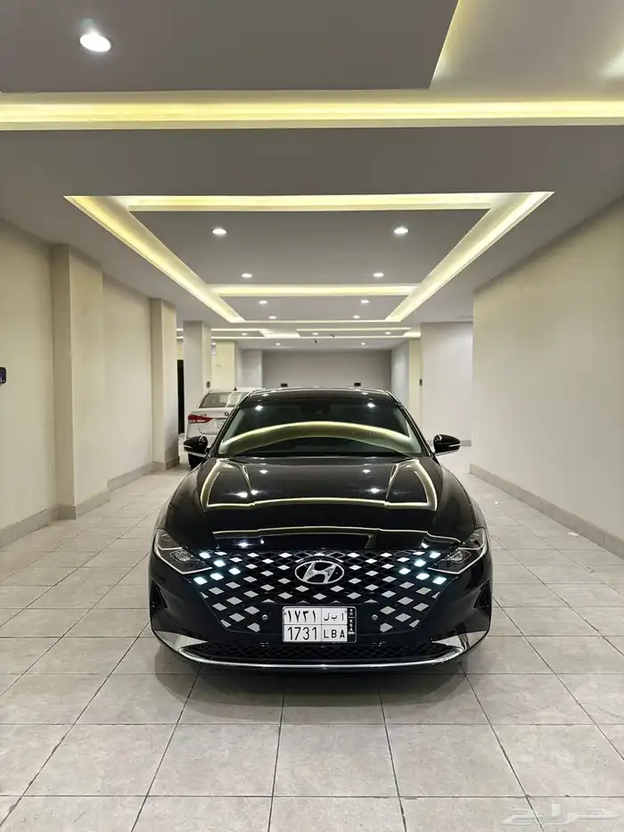 ازيرا 2020 ( بنزين ) بانوراما فل كامل بحالة الوكالة 0