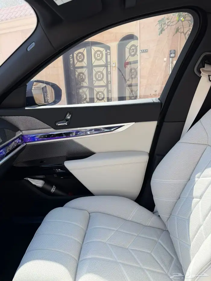 بي ام دبليو 735 2026 ناغي كامل المواصفات بكج صيانات مجانيه 12