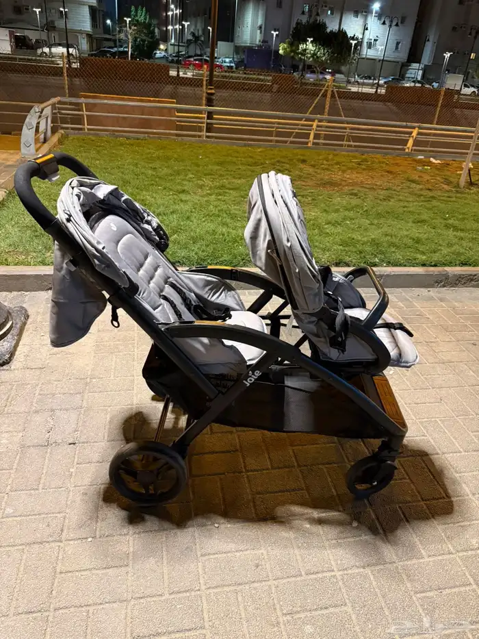 عربية اطفال ل طفلين او توام من شركة جوي 2