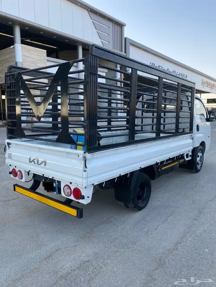 دينا كيا شبك 2023 K4000 للبيع 4