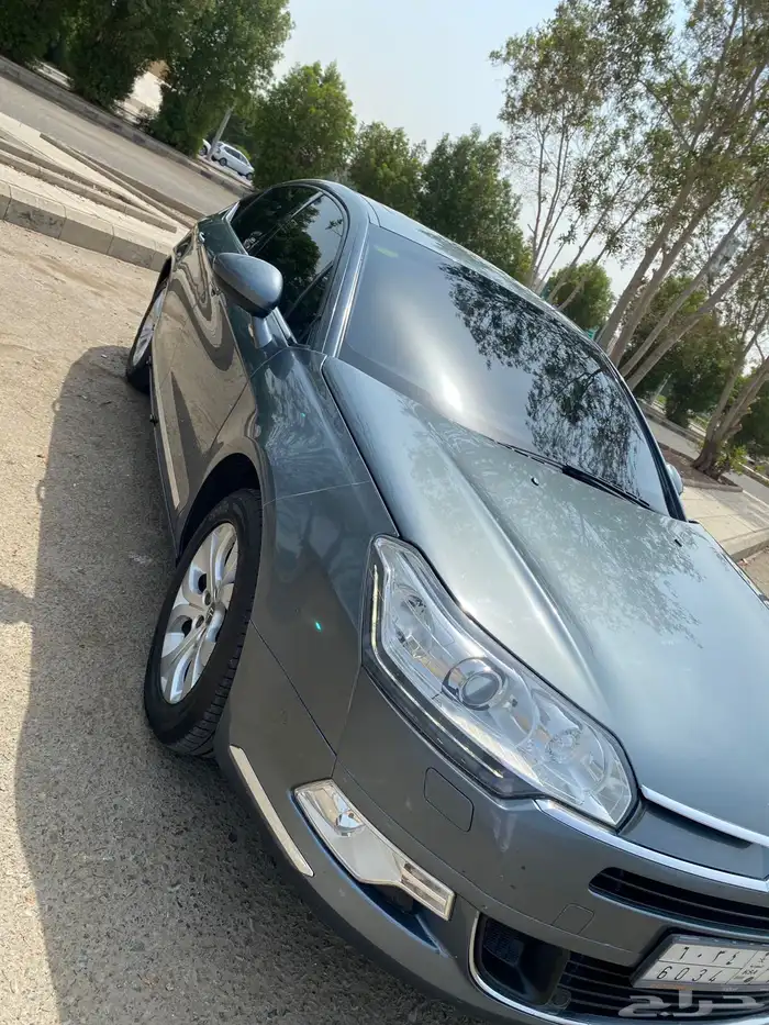 ستروين C5 ممشى 117 مالك أول بحالة الوكالة 1