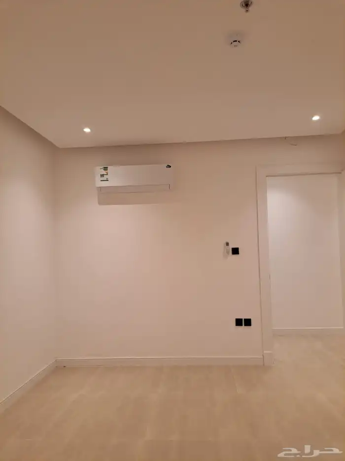 شقة للايجار حي النرجس 6