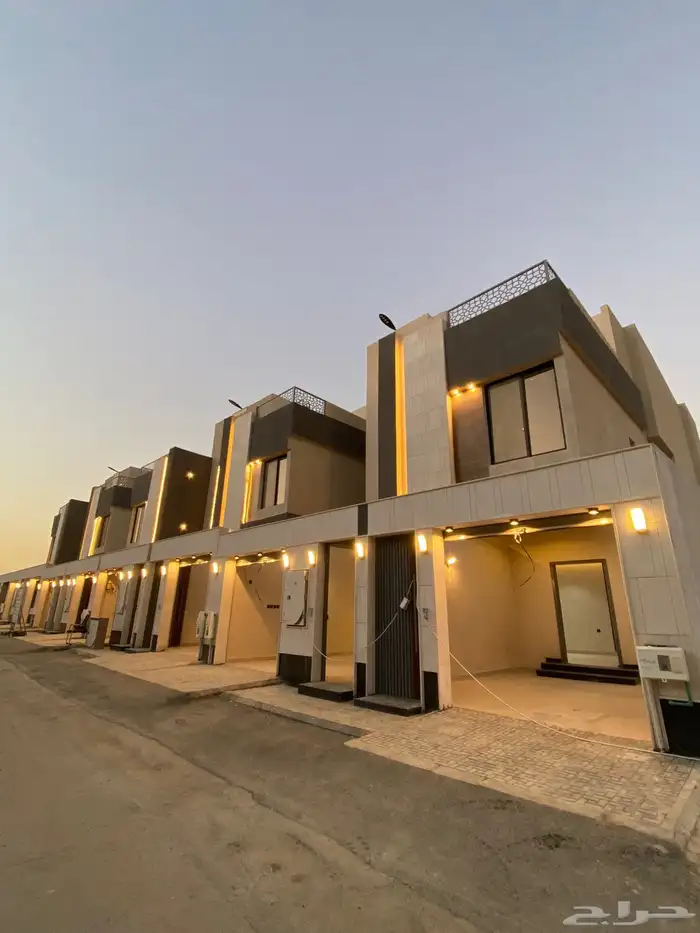 دور علوي وشقه في حي ديراب مع مصعد بسعر 750 الف 0