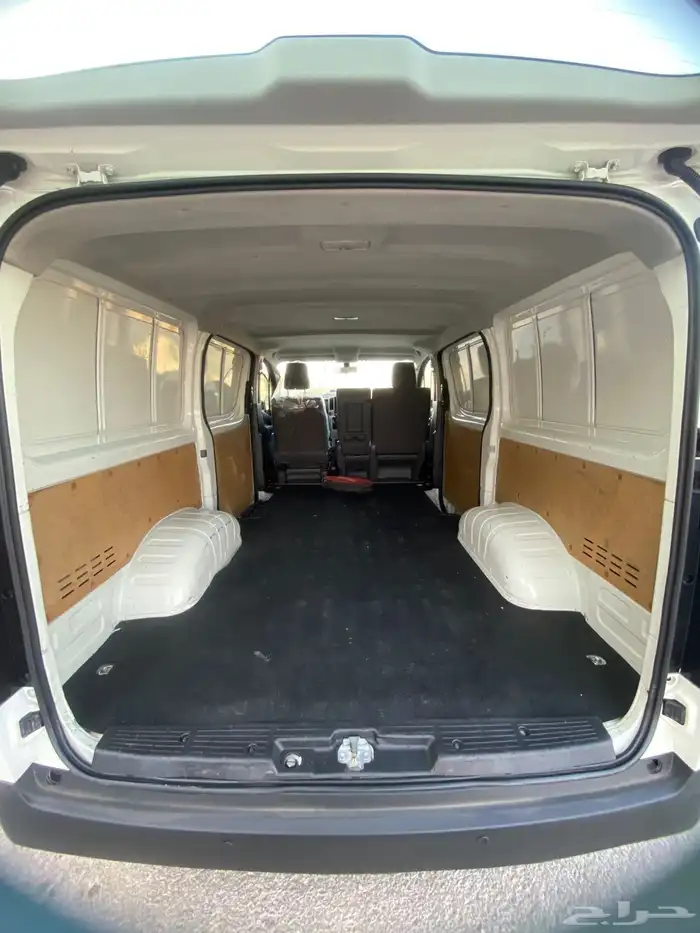 تويوتا باص 2023 بضاعه ديزل للبيع 6