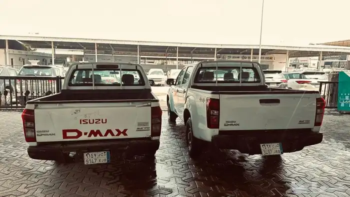 ايسوزو غمارتين دبل 2019 مستعملة عملائنا الأعزاء يعرض معرض ق 5