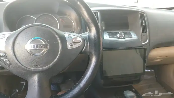 للبيع نيسان مكسيما موديل 2010 2