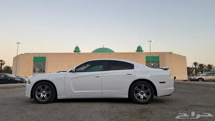 دوج تشارجر 16