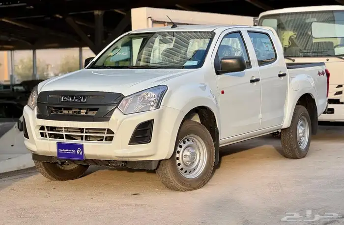 ايسوزو D-Max غمارتين استندر دبل وبدون دبل (عادي-كهرب) 2026 13
